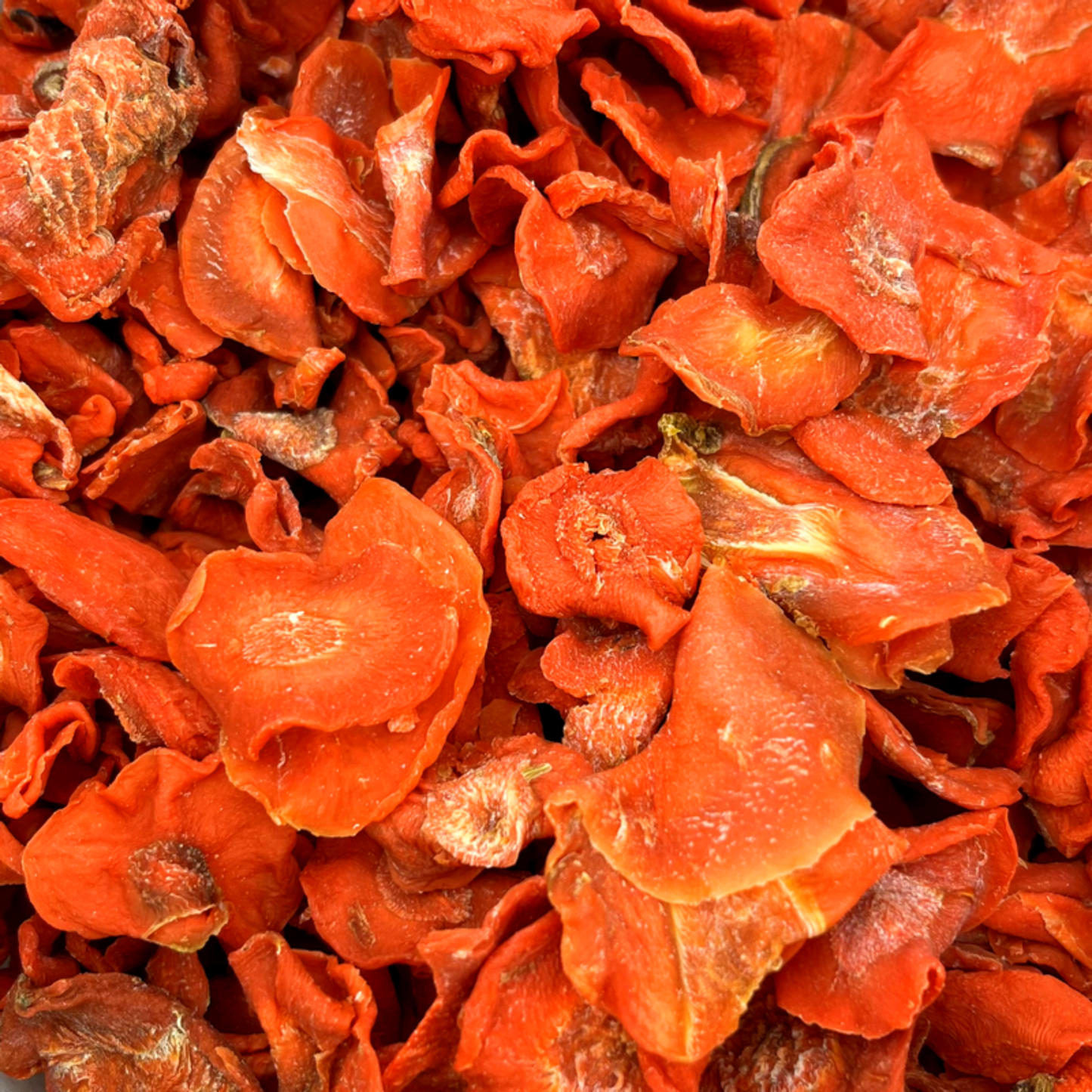 Friandise séchée et naturelle pour lapin légume carotte Friandises naturelles pour lapin – enrichissement et bien-être digestif