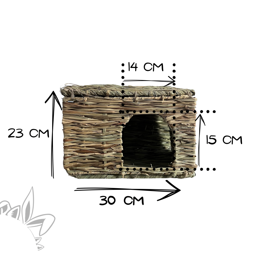 Cabane naturelle en herbe séchée
Pour son bien-être et apaiser son stress, il est nécessaire à votre lapin d’avoir des endroits où se cacher afin de jouer ou de s’y reposer.