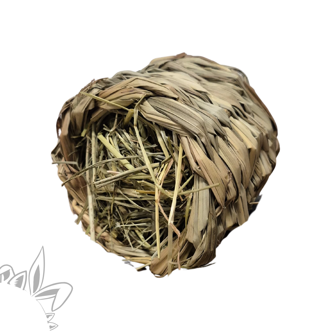 Rouleau au foin en herbe séchée